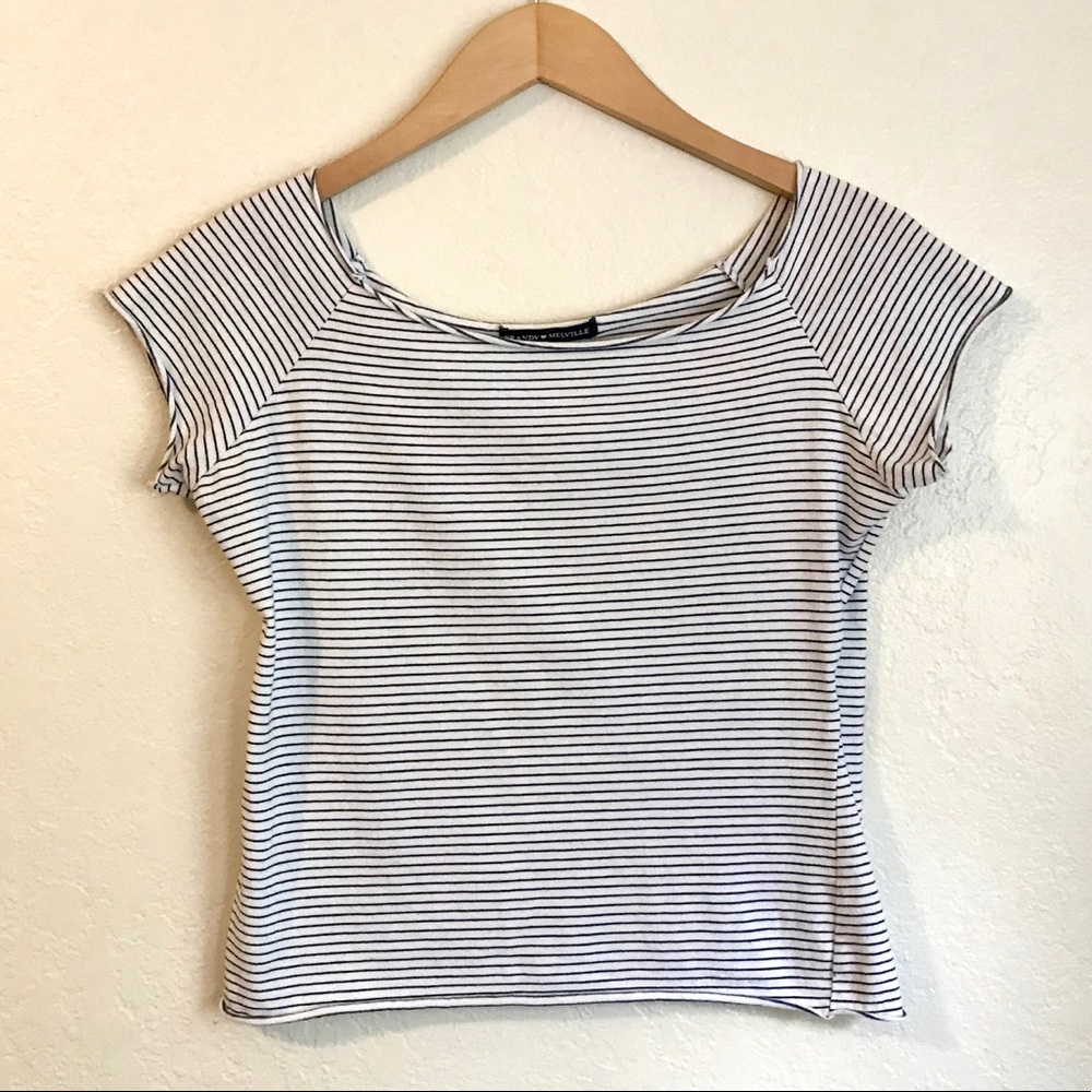 3/$15 Stripped off the shoulder crop top